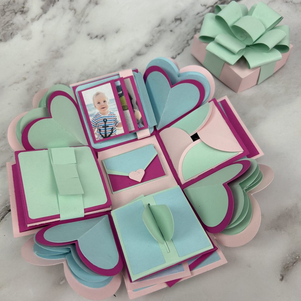 Explosion box med foton cricut projekt